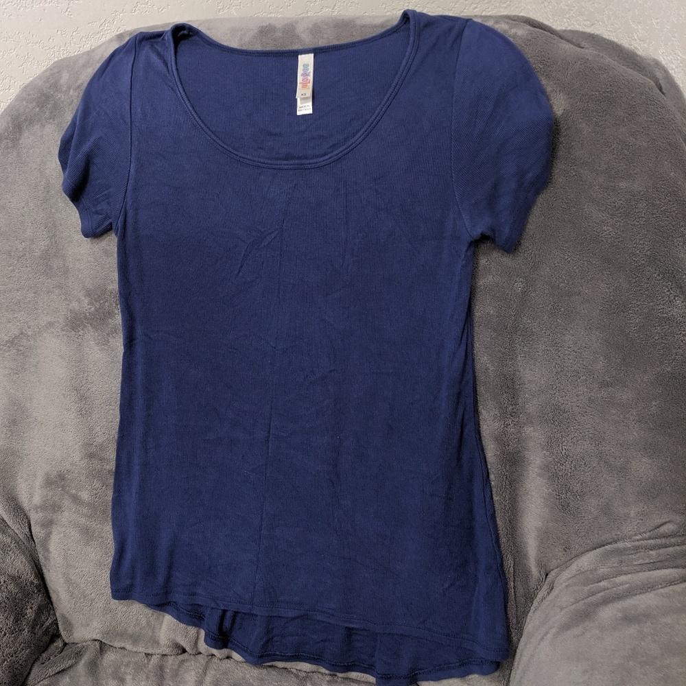 LuLaRoe blue Classic T